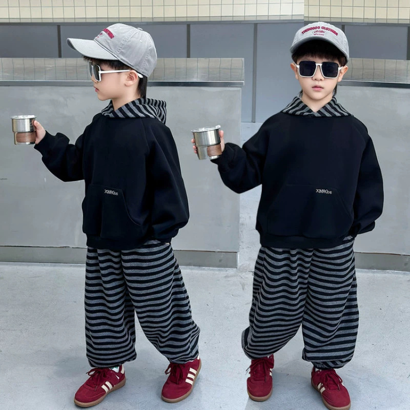 Komplety sportowe dla chłopców – Running Gear Kids recenzja i cena